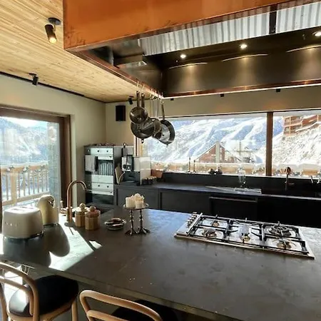 Alpstuga Skiing In The Italian Alps, Cervinia