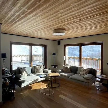 Skiing In The Italian Alps, Cervinia Chalet *