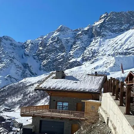Chalet Skiing In The Italian Alps, Cervinia Breuil-Cervinia